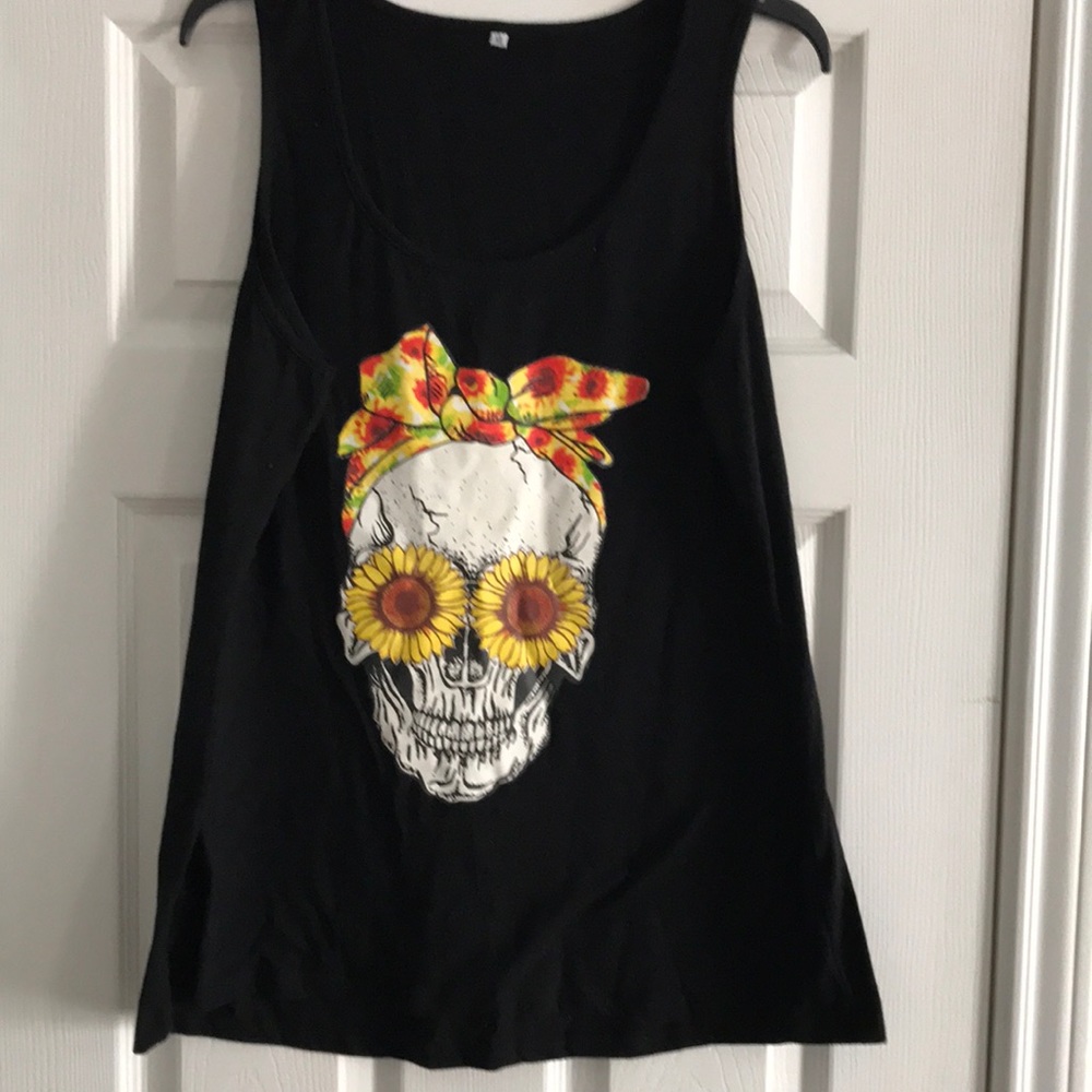 Black t-shirt tank top. Size x-large